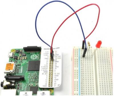 Подключение макетной платы для управления светодиодом с Raspberry Pi